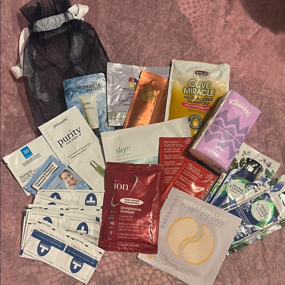 Assorted Beauty and Skincare Sample Set